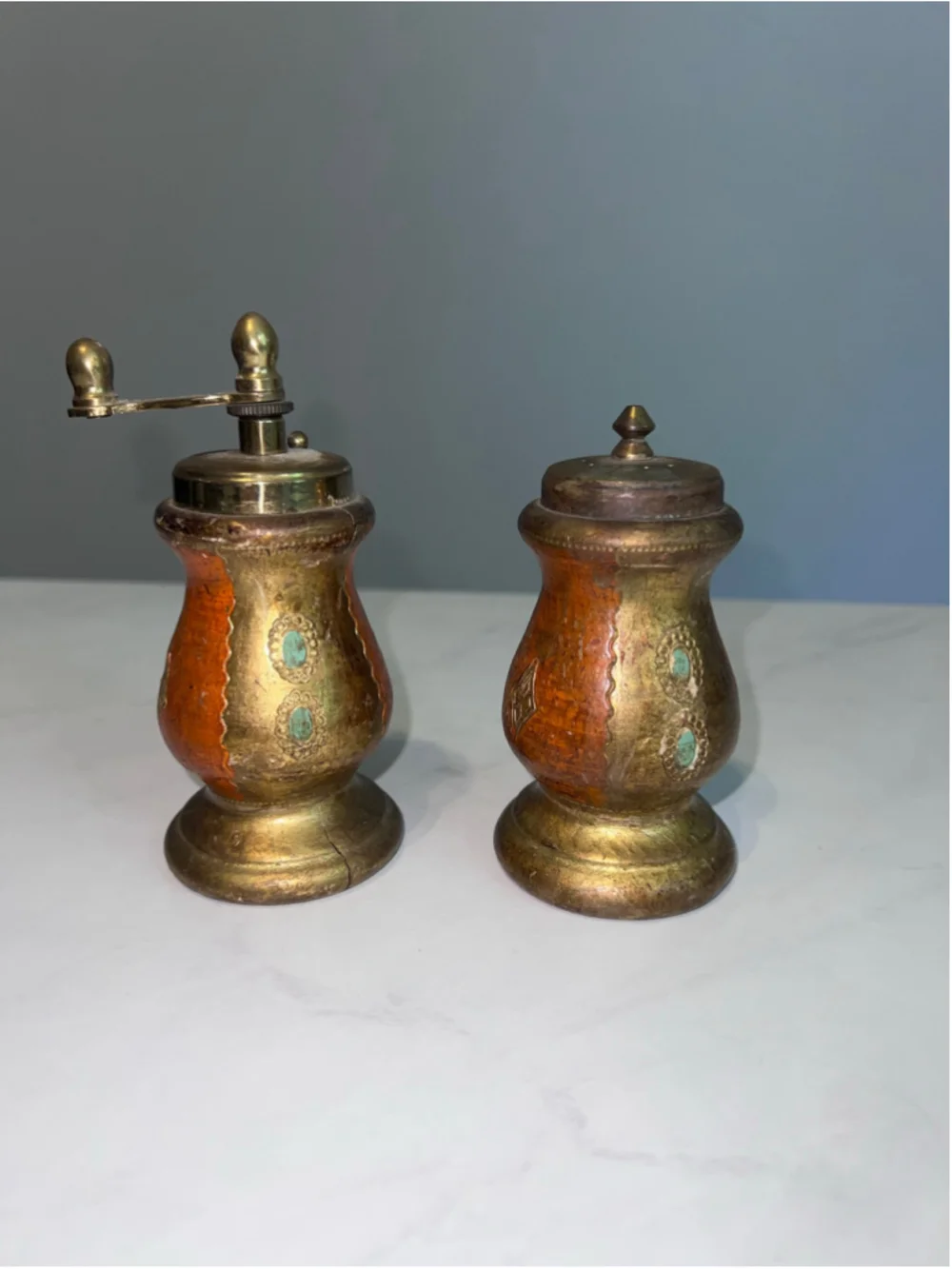 VTG Brass Italian Kitchen Salt Pepper Shaker Set Gold Orange